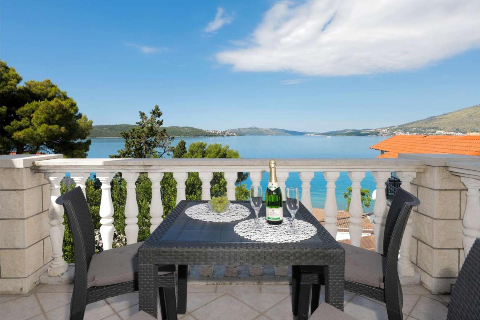 Apartments Lovric Trogir Exteriér fotografie
